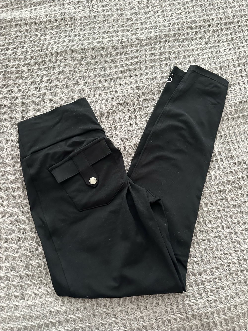 EUC Bombshell POCKET POP LEGGINGS 2.0 - Picture 9 of 10